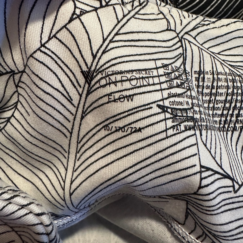 Victoria's Secret Black and White Leaf Print leggings